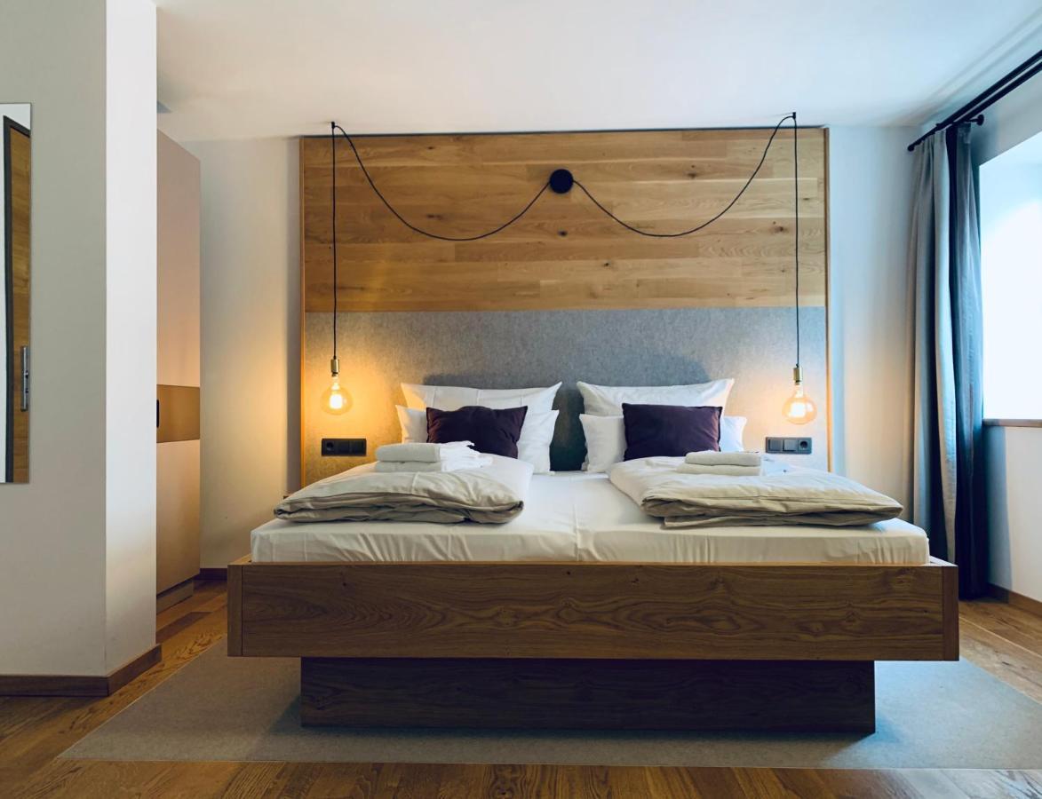 Stadthotel Kachelofen Крумбах Екстер'єр фото