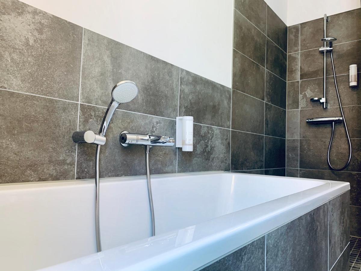 Stadthotel Kachelofen Крумбах Екстер'єр фото