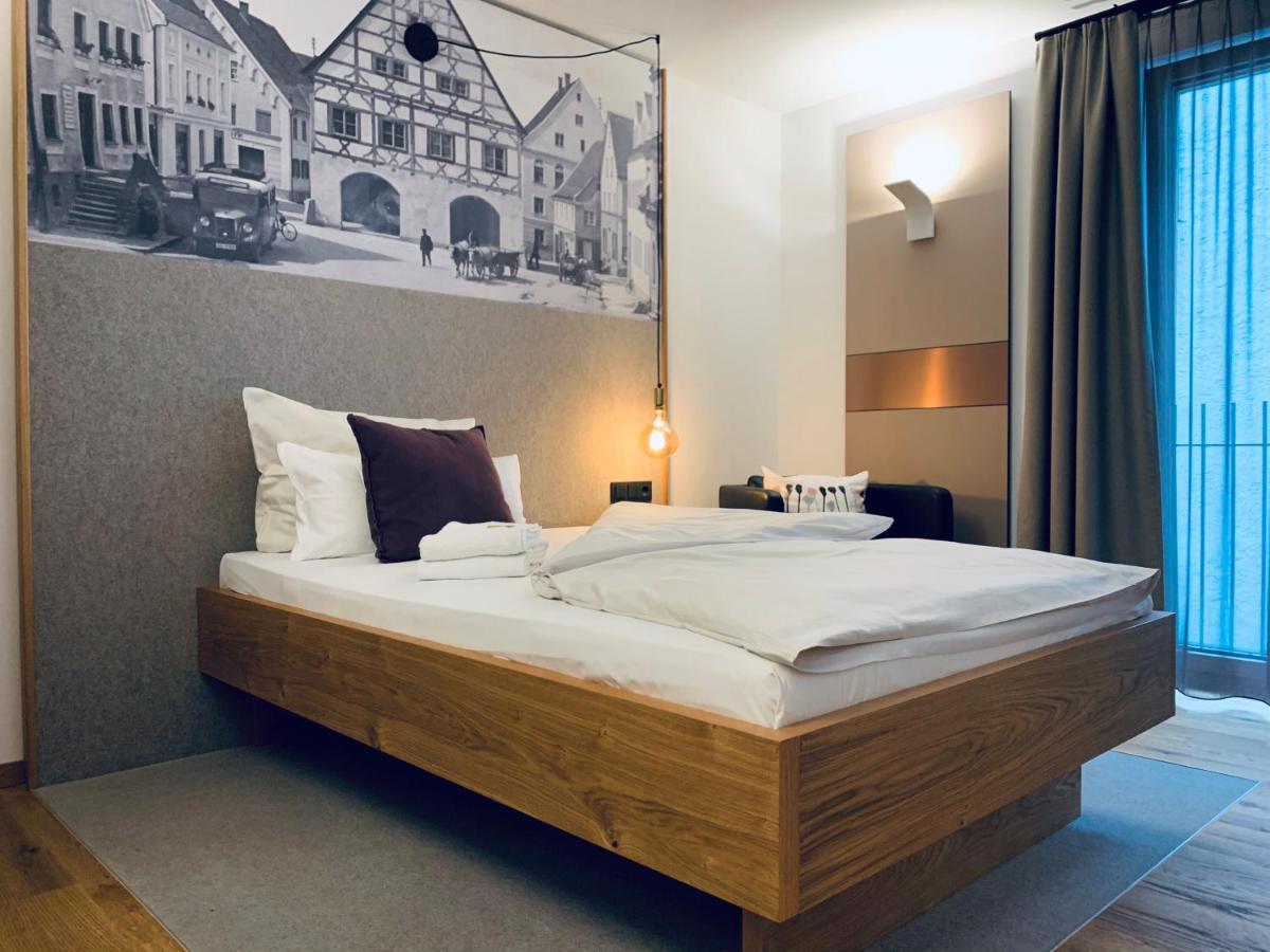 Stadthotel Kachelofen Крумбах Екстер'єр фото