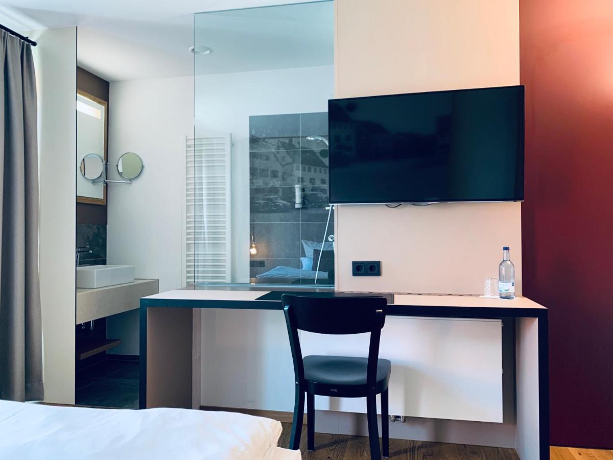 Stadthotel Kachelofen Крумбах Екстер'єр фото