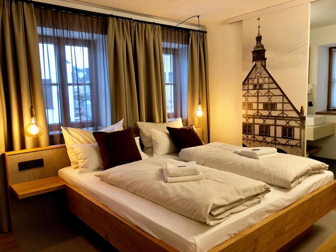 Stadthotel Kachelofen Крумбах Екстер'єр фото