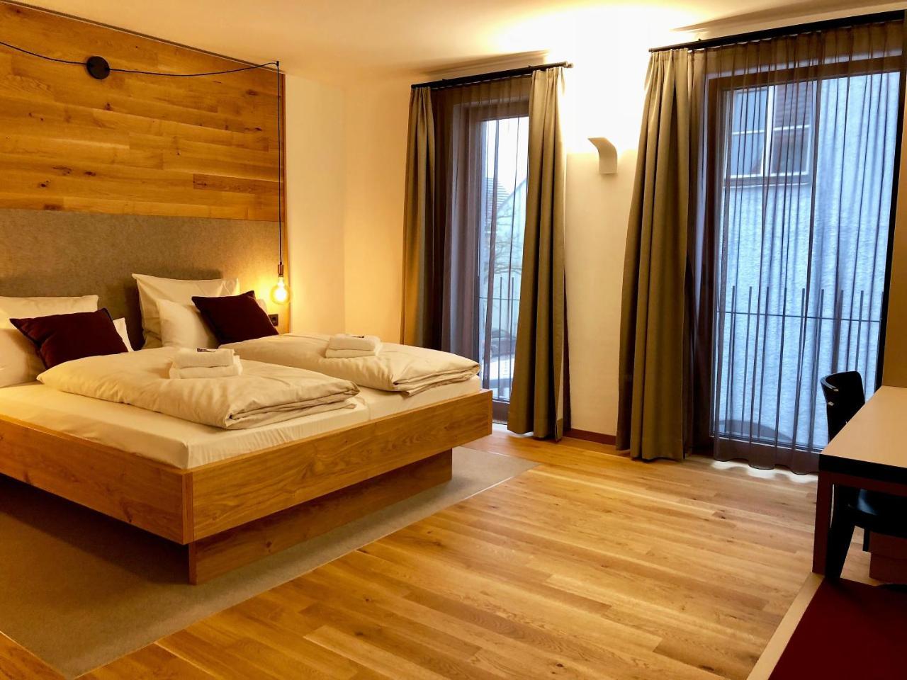 Stadthotel Kachelofen Крумбах Екстер'єр фото