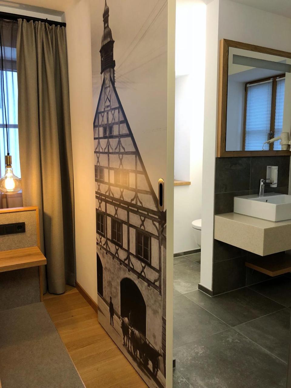 Stadthotel Kachelofen Крумбах Екстер'єр фото